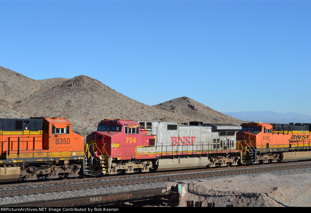 BNSF 704